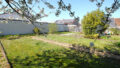 großer, sonniger Garten