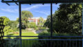 Aussicht ins Grüne von der Loggia