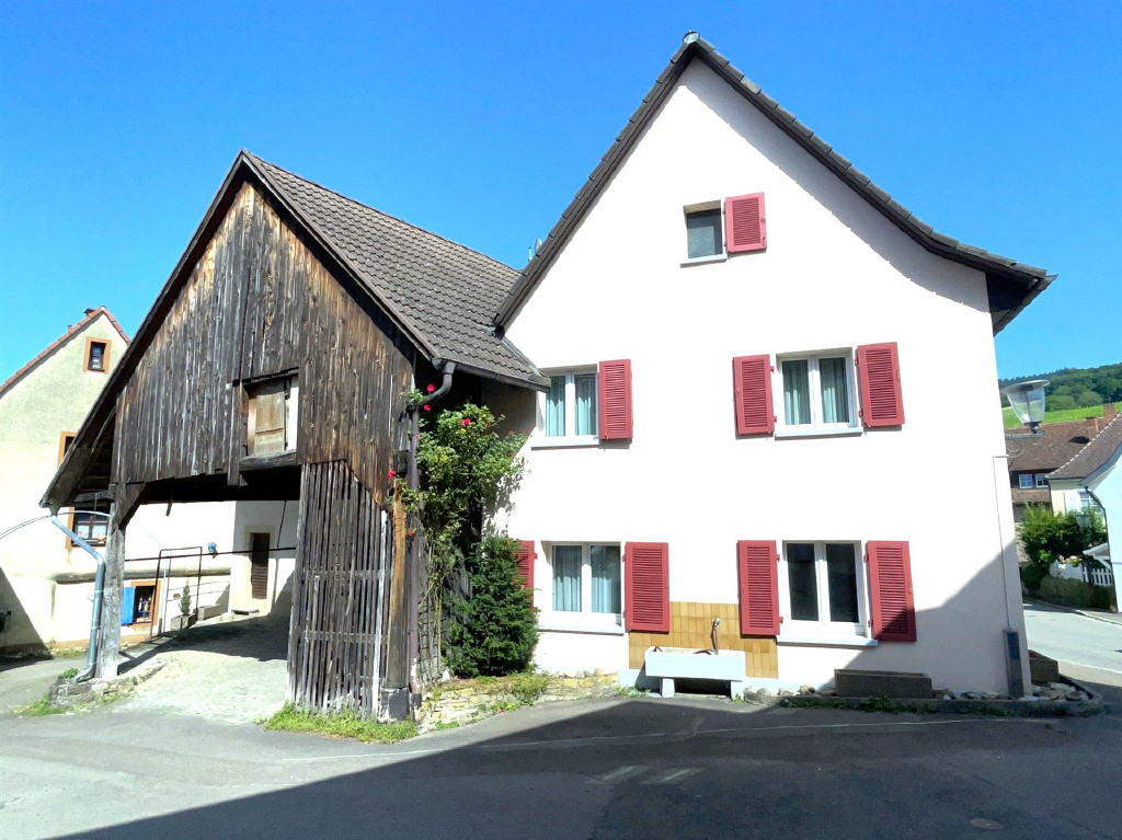 Süd-Ansicht / Hauseingang