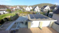 Doppelgarage mit PV-Anlage und angebautem Winterga