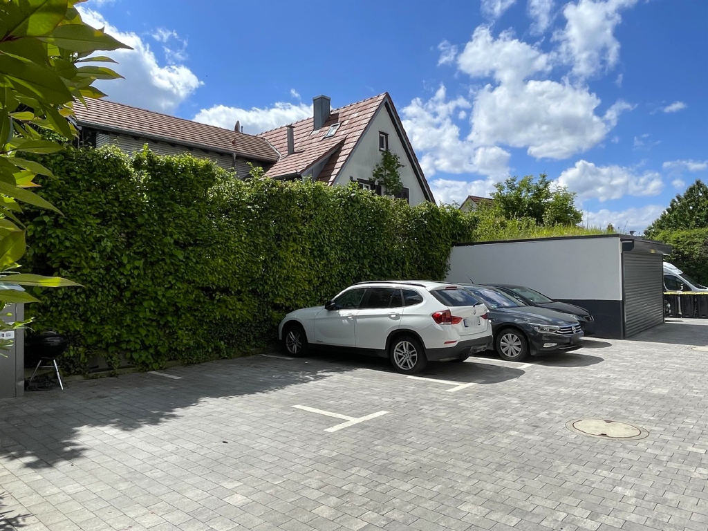 Kfz-Stellplatz im Freien