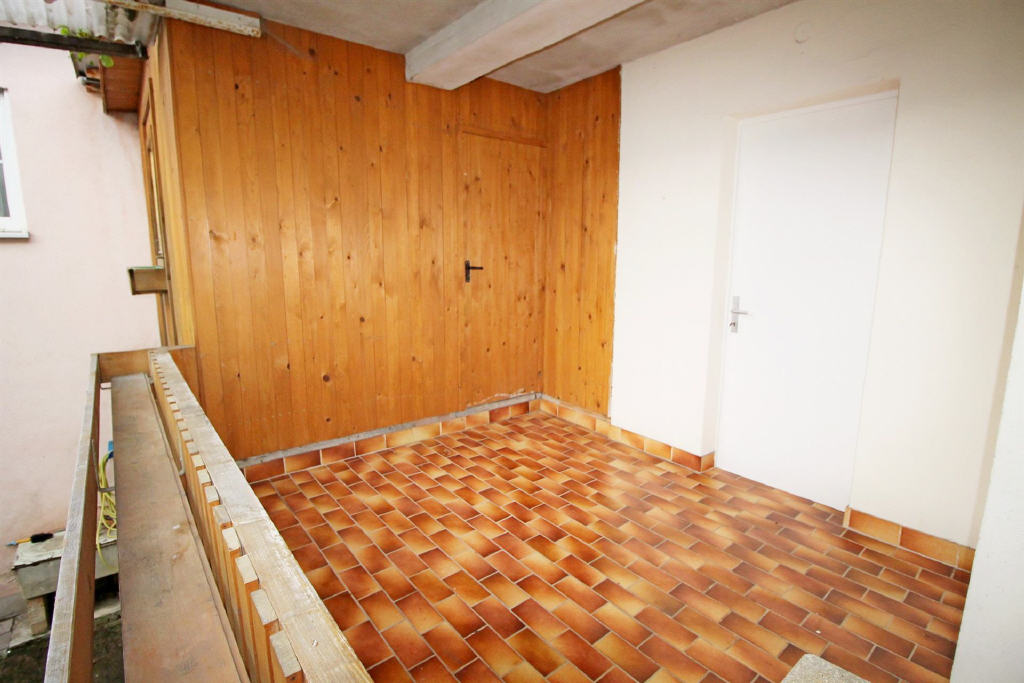1. OG: Balkon