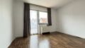 2. OG: Zimmer 2 mit Zugang zur Dachterrasse