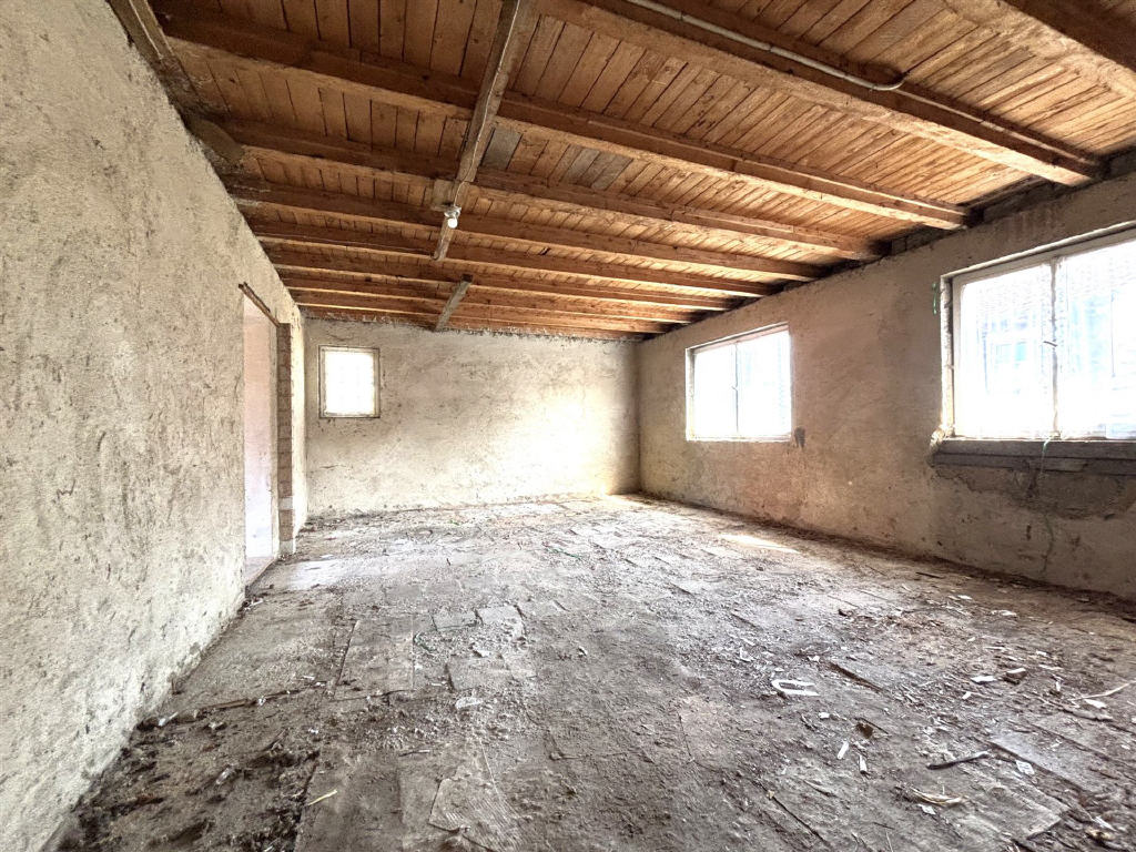 2. OG: Zimmer im Rohbau-Zustand