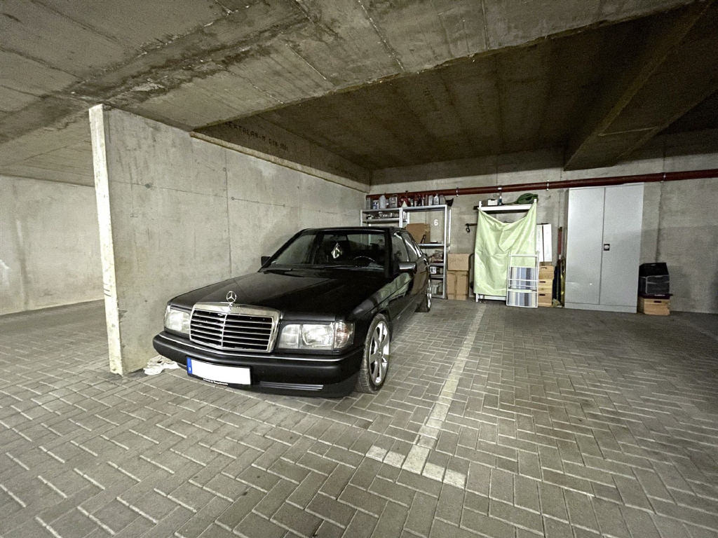 Tiefgaragen-Stellplatz