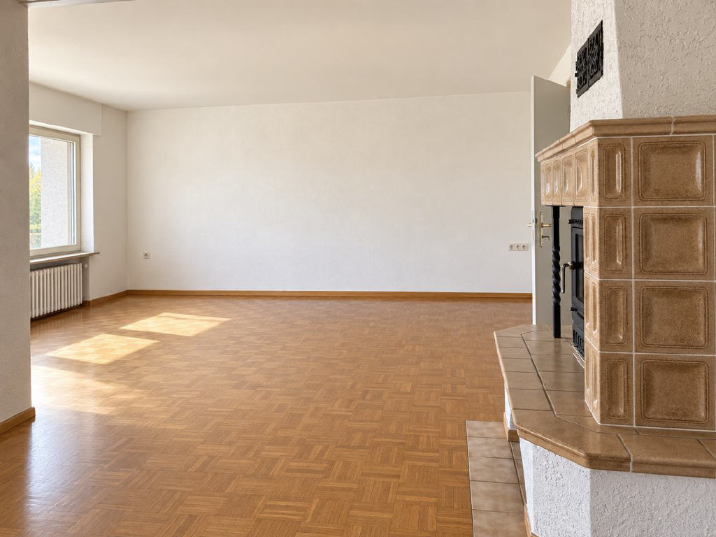 EG: Wohn-/Esszimmer mit Zugang zum Balkon/Garten